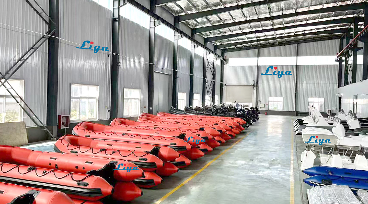 Robuste et durable des bateaux panga