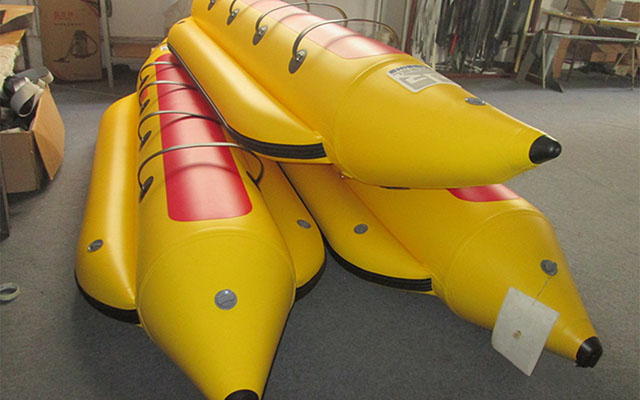 Bateau banane gonflable de 3,9 mètres à 7 mètres /de 12,8 pieds à 23,1 pieds