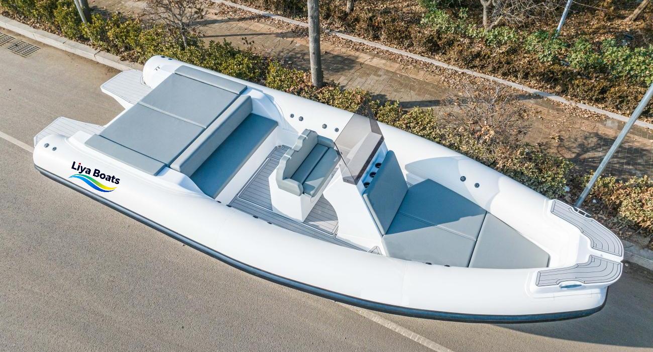 Bateau RlB de luxe de style italien Liya de 25 pieds avec grand transat certifié CE pour 16 personnes