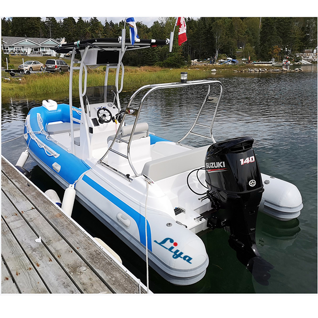 Bateau gonflable en hypalon de 6,2 mètres