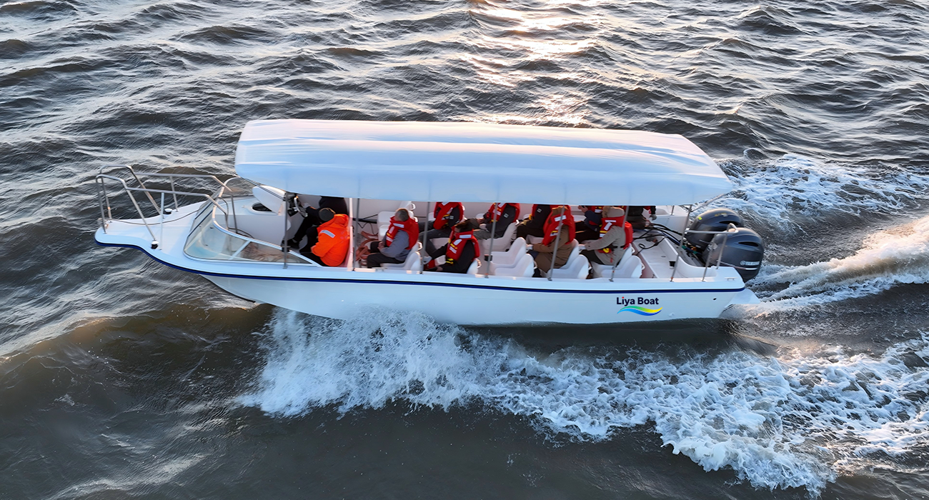 Bateau-taxi touristique et nautique Liya de 30 pieds | Navire en fibre de verre de 20 passagers 