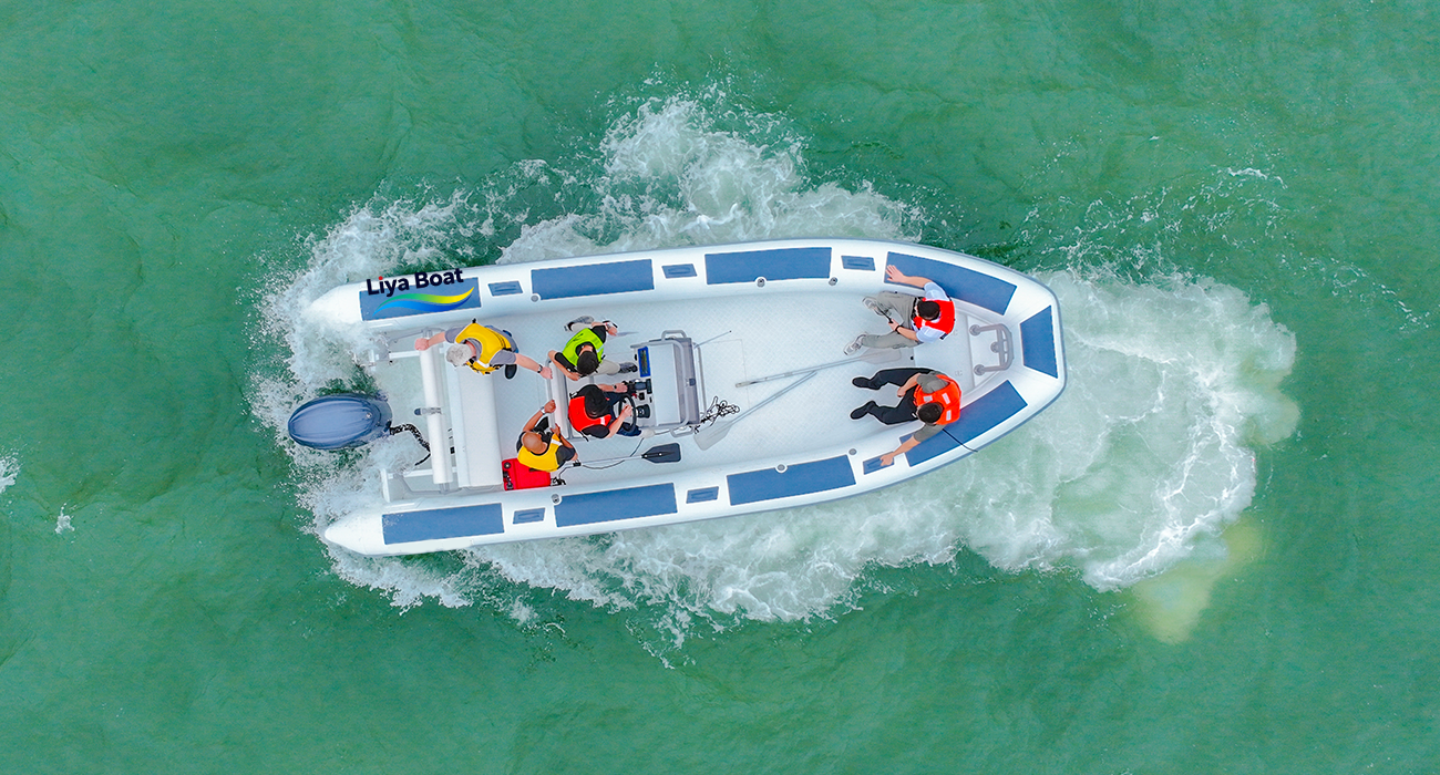 Annexe et bateau de travail Liya en aluminium RIB de 7 m 23 pieds | Double console | 14 personnes
