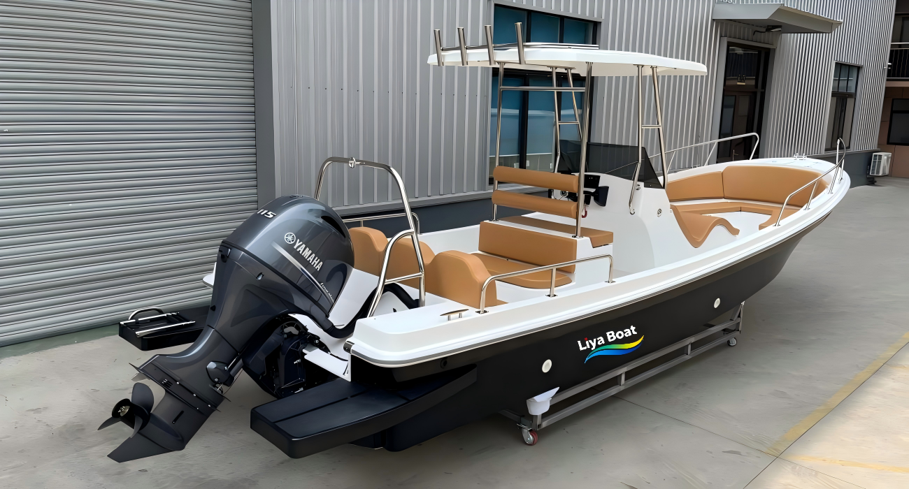 Bateau Panga en fibre de verre de 7,6 m (25 pieds) à vendre | Navire de pêche et de loisirs Deep-V pour 10 personnes