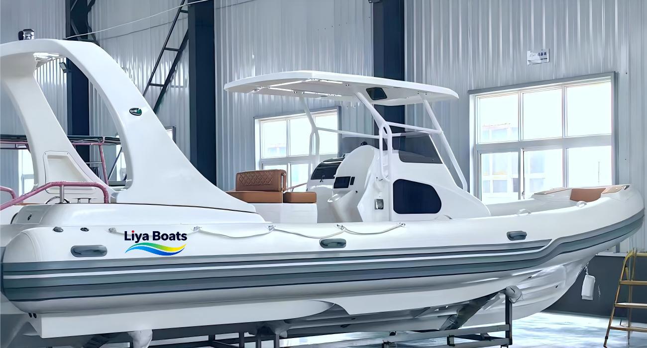 Bateau RIB à cabine de luxe Liya 27FT à vendre | Coque à marches de 8,3 m, prête pour la famille et la location