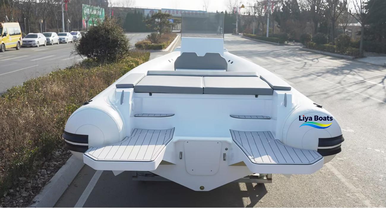 Bateau RlB de luxe de style italien Liya de 25 pieds avec grand transat certifié CE pour 16 personnes