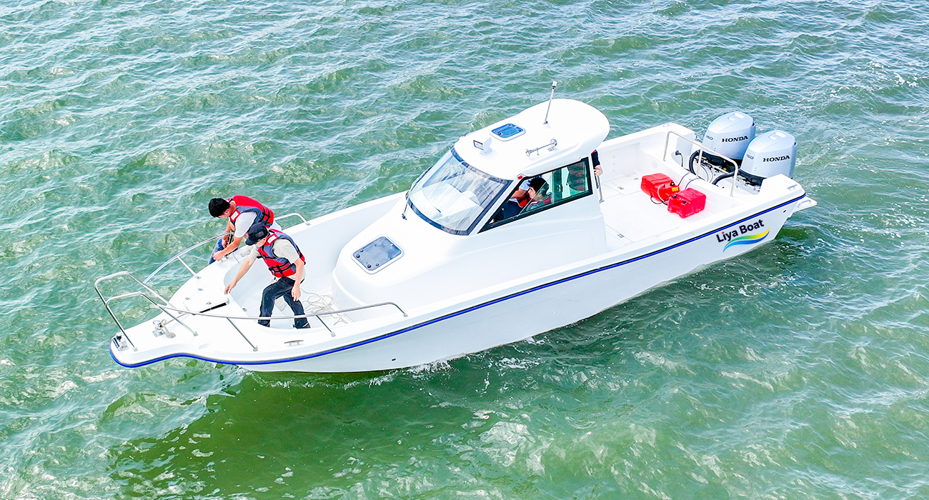 Liya Bateau de pêche avec cabine en fibre de verre de 30 pieds pour 9 personnes, 300-400HP, réservoir de carburant de 500 L