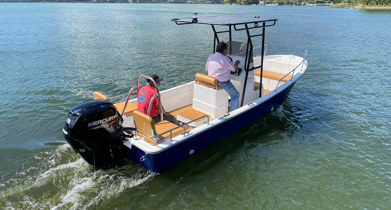 Liya Bateau de pêche Panga à console centrale de 19 pieds | 8 personnes, certifié CE, polyvalent
